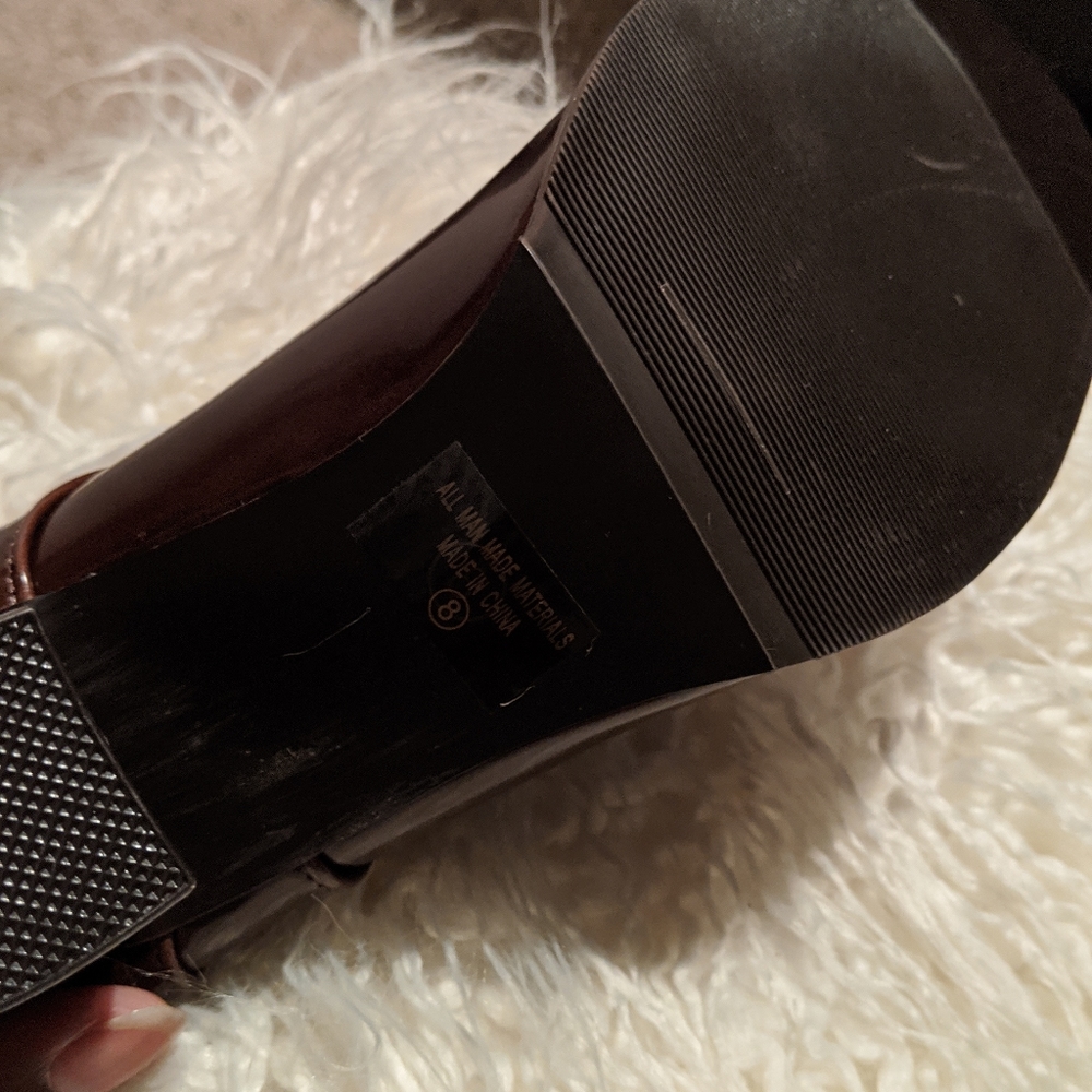 Shoes - Picture 5 of 5